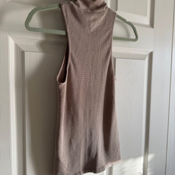 Free People Intimately Mock Neck Sleeveless Beige/Taupe/Tan Top M/L - Picture 6 of 6